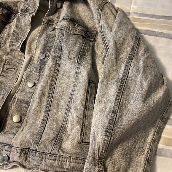 Gray Denim Jacket - Picture 4 of 4